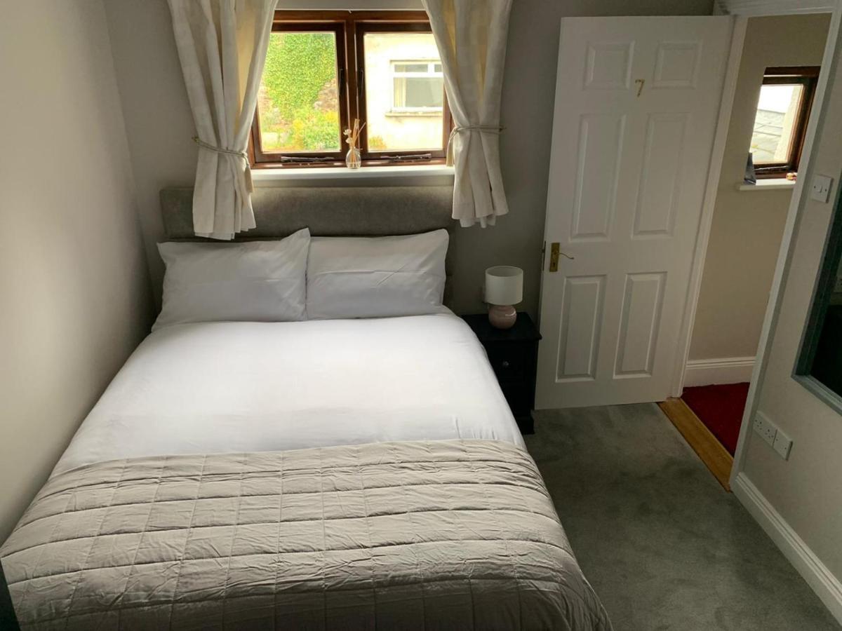 Madelines Accommodation Tinahely Zewnętrze zdjęcie