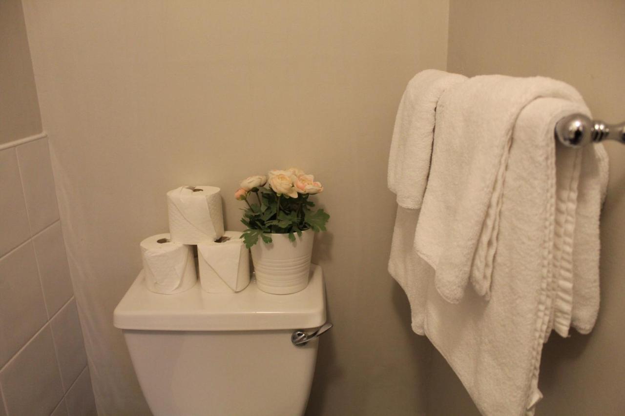 Madelines Accommodation Tinahely Zewnętrze zdjęcie